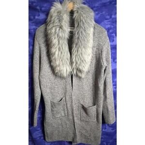 Sioni Studio Removable Faux Fur Collar Neckline Viscose Sweater Cardigan‎ Medium